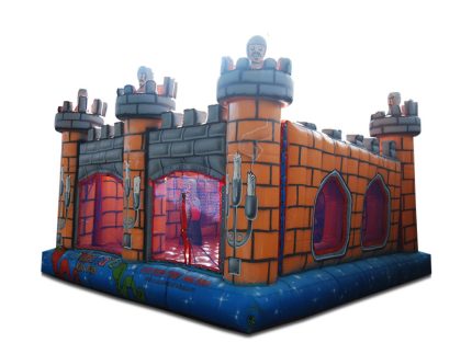 Castelo Inflável Medieval - 4,8m x 4,8m x 3,2m-0