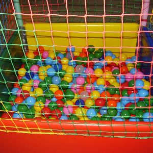 Piscina Casinha 1000 Bolinhas - 1,1m x 1,1m x 2,1m-585