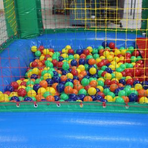 Tobogã Inflável Casinha com Piscina de Bolinhas - 2,80m x 7m x 4m-1001